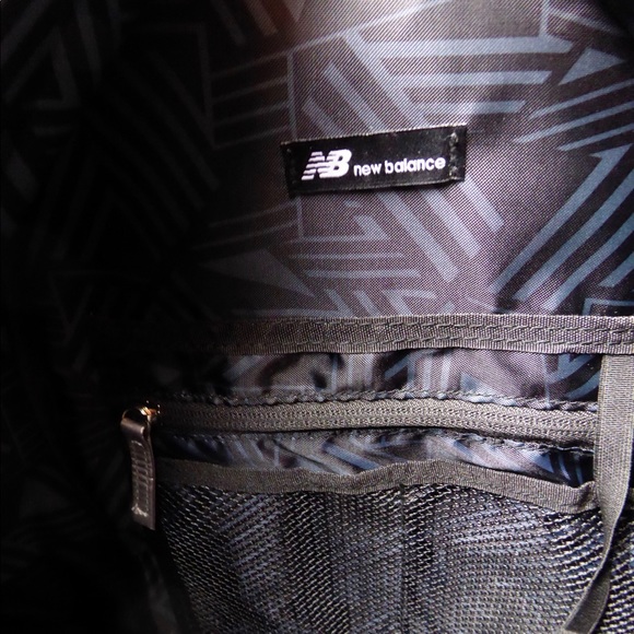 New Balance Performance Fold Over Backpack NWT NB - Picture 6 of 8